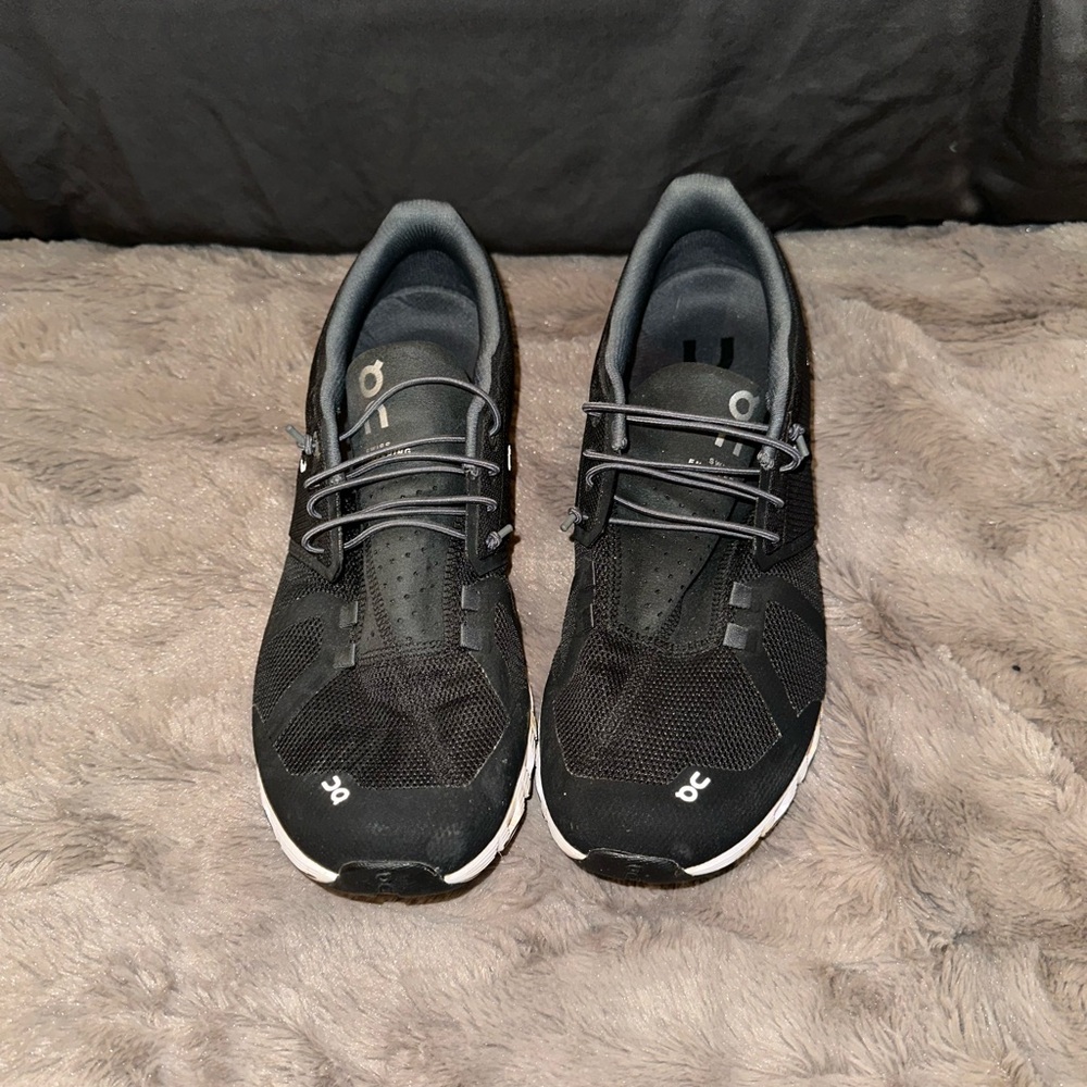 OnCloud Running Black Athletic Shoes for Performance
